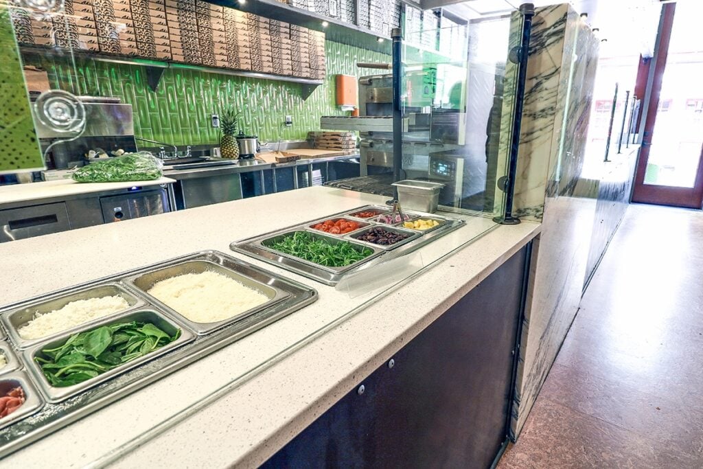 universal-stone-zablong-peculiar-pizza-uptown-charlotte-4-1024x683